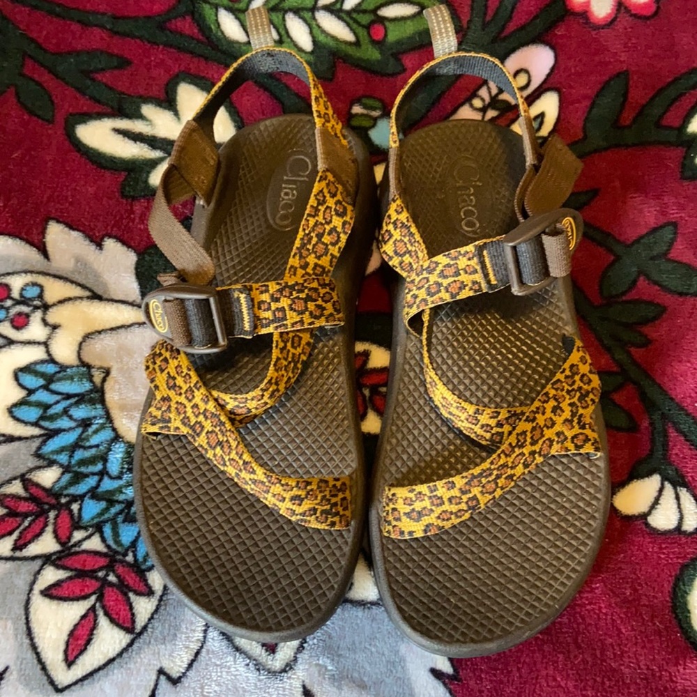 🐆Leopard Chacos🐆